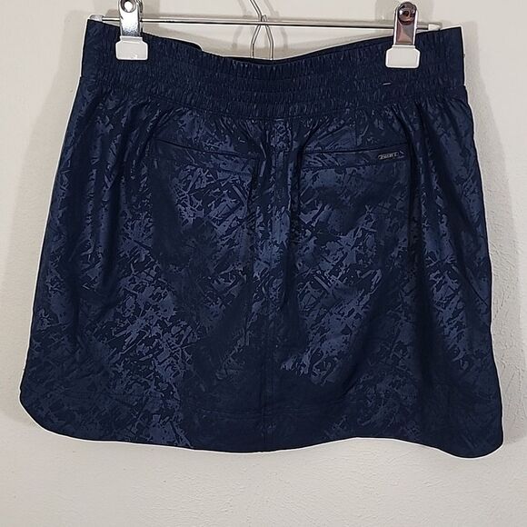 Orvis Embossed travel Skort in blue Shattered print size small - Picture 5 of 14